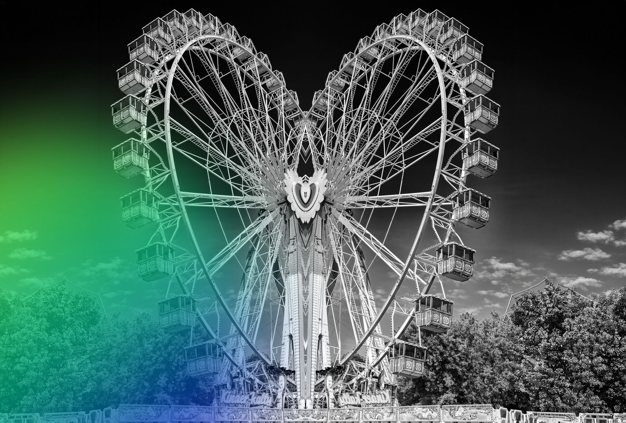 Großes Riesenrad mit zahlreichen geschlossenen Gondeln vor dunklem Himmel, Bäumen und einem grün-blauen Farbverlauf im unteren linken Bildbereich.